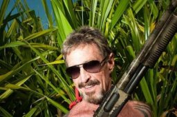 John McAfee Ünlü Hacker Grubunu Kripto Para Sektörü İçin ”Savaşa Çağırdı”