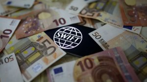 SWIFT: Kripto Paralar İşe Yaramaz ve Dengesiz!