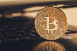 Ünlü Kripto Tahmincisi Görenin Bakakaldığı Bomba Bitcoin Fiyat Tahminini Yineledi: Hızla Geliyor!